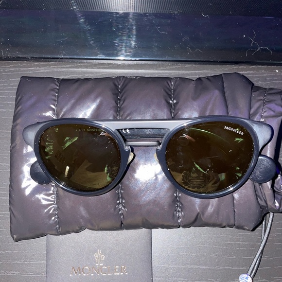 Black Moncler Sunglasses - Picture 6 of 6